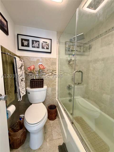 5700 Collins Ave 14M, Miami Beach FL - photo 24 of 25