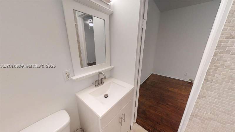 1 bedroom Condominium at 639 12 street 3, Delphine Condo, Miami Beach — photo 3