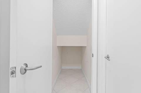 4825 NW 98th Place, Doral FL - photo 22 of 71