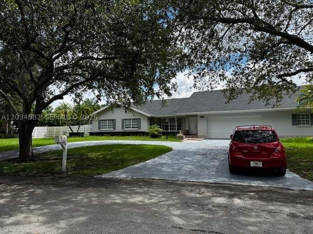 4 bedroom SingleFamilyResidence at 14763 SW 152nd Pl, COUNTRY WALK SEC 6, Miami — photo 2