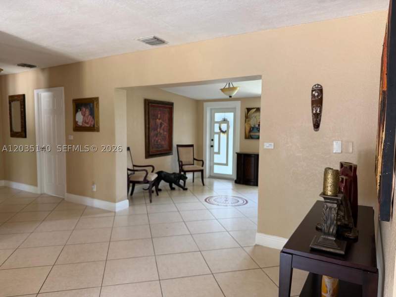 3 bedroom SingleFamilyResidence at 17405 SW 109th Ct, Green Hills Sec 4, Miami — photo 4