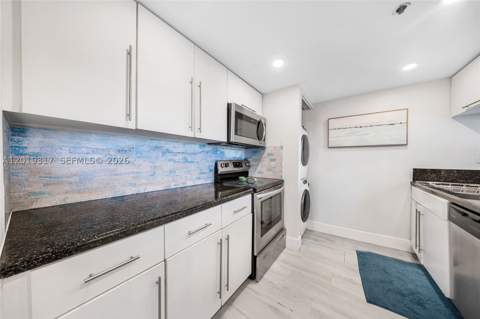 7601 E Treasure Dr 923, North Bay Village FL - photo 8 of 29