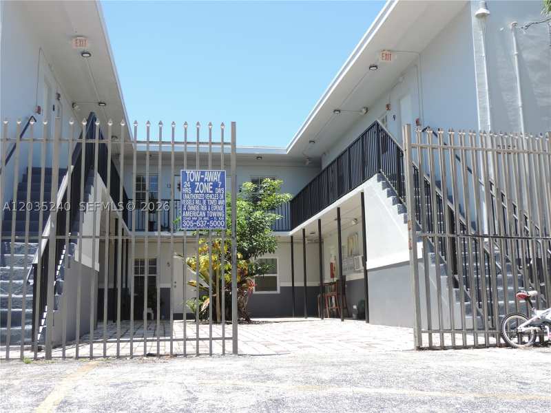 1 bedroom Condominium at 3615 Thomas Ave 11, Thomas Grove Condo, Miami — photo 1
