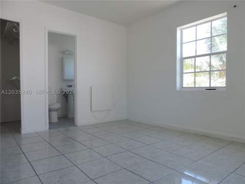3615 Thomas Ave 11, Miami FL - photo 14 of 15