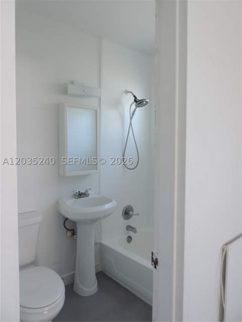 3615 Thomas Ave 11, Miami FL - photo 15 of 15