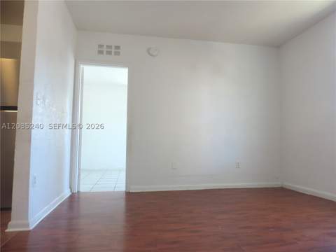 3615 Thomas Ave 11, Miami FL - photo 7 of 15