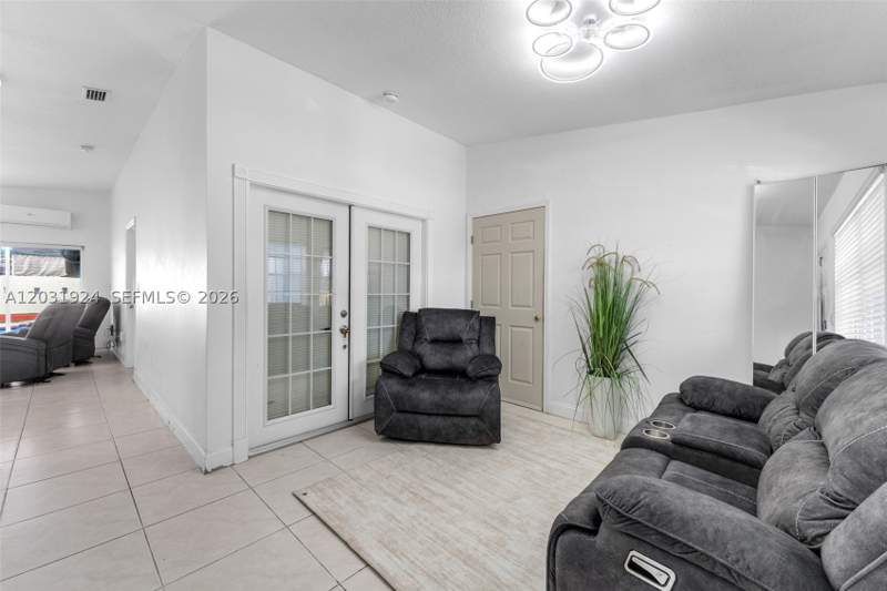 3 bedroom SingleFamilyResidence at 14200 SW 147th Ct, Adventure Homes, Miami — photo 4