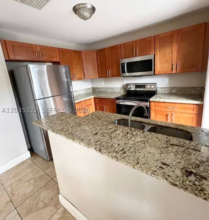 3 bedroom Condominium at 1999 NW 5th Pl 2, Town Park Plaza North Con, Miami — photo 1