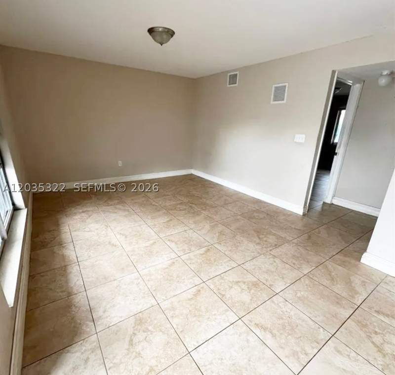 3 bedroom Condominium at 1999 NW 5th Pl 2, Town Park Plaza North Con, Miami — photo 3
