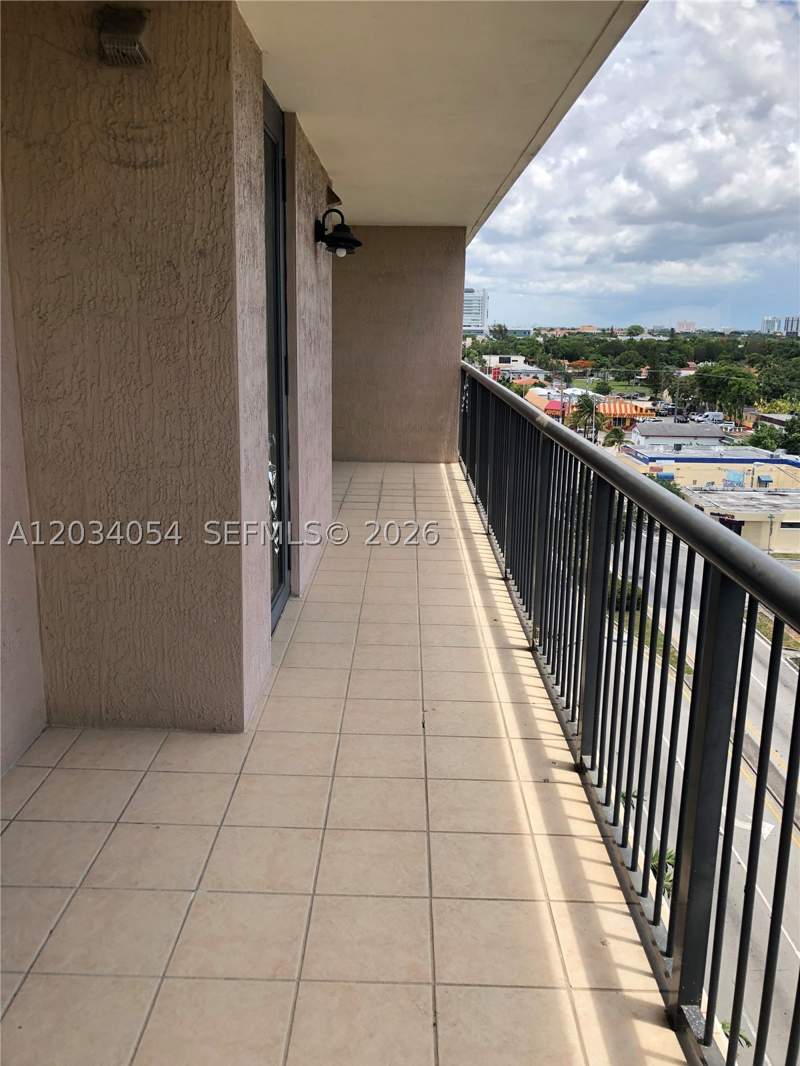 2 bedroom Condominium at 1690 SW 27th Ave 803, Coral Pointe Condo, Miami — photo 2