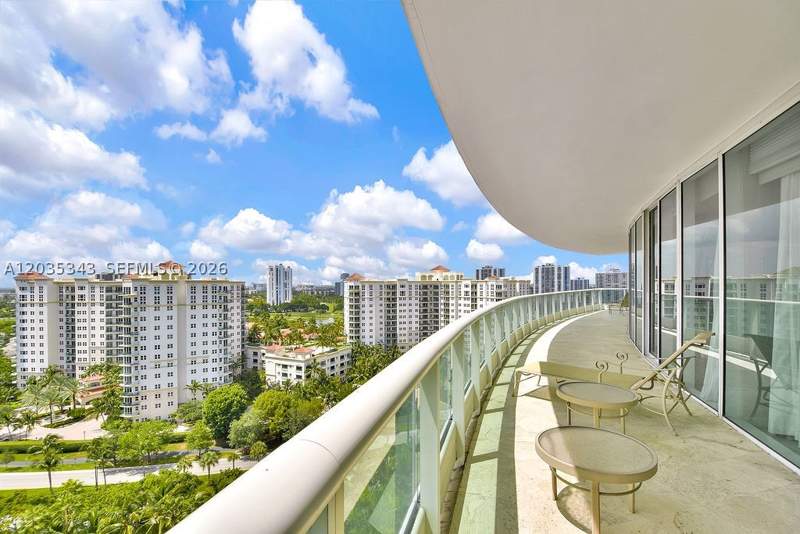 2 bedroom Condominium at 19955 NE 38th Ct 1701, Towers Of Porto Vita-Sout, Aventura — photo 3