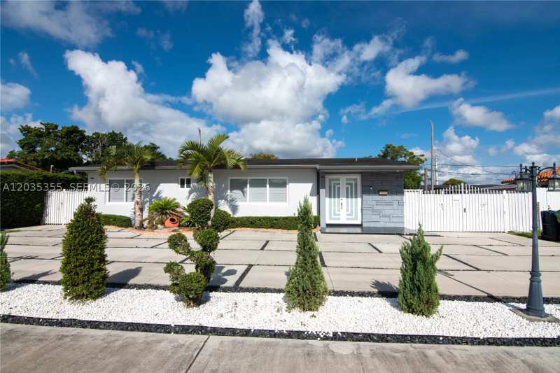 3 bedroom SingleFamilyResidence at 3030 SW 96th Ave, Coral Gardens, Miami — photo 1