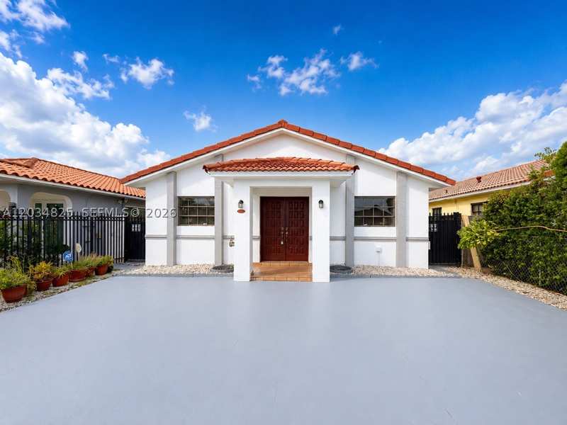 4 bedroom SingleFamilyResidence at 2485 W 70th Pl, Robles Gardens 3rd Addn, Hialeah — photo 1