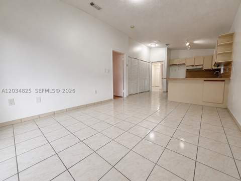 2485 W 70th Pl, Hialeah FL - photo 6 of 18