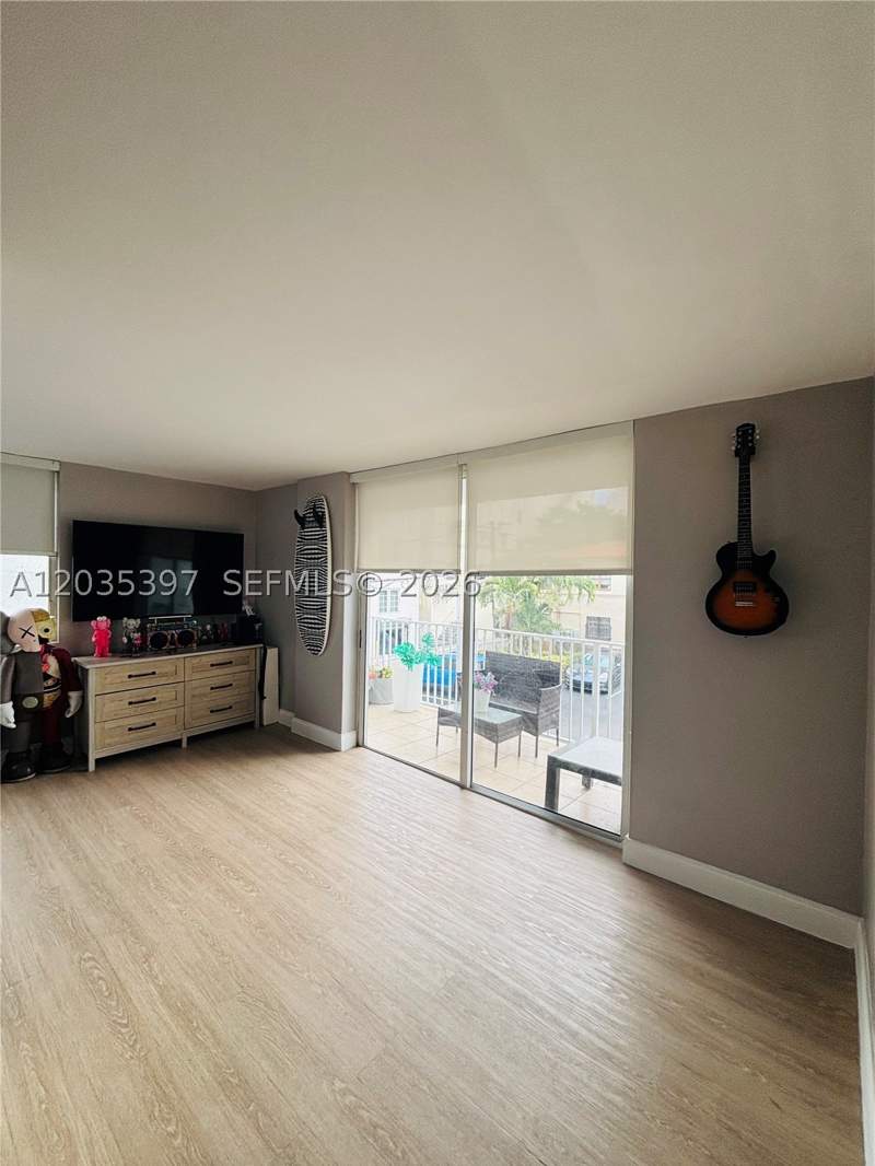 1 bedroom Condominium at 1255 Collins Ave 208, Islander Condo Apts, Miami Beach — photo 5