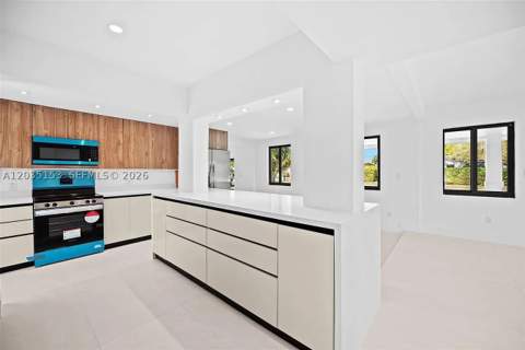 10000 SW 43rd St, Miami FL - photo 10 of 21