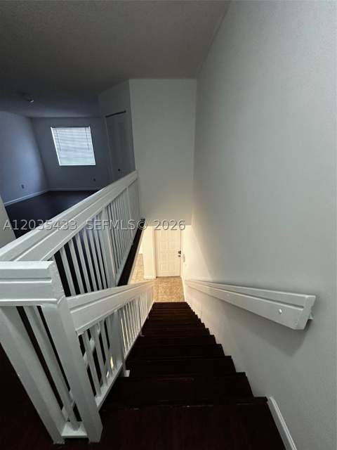 18356 NW 68th Ave K, Hialeah FL - photo 8 of 10