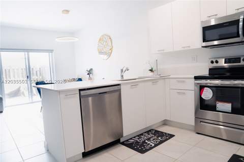 12779 NW 24th Ave, Miami FL - photo 16 of 67