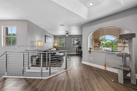 18159 NW 90th Ave, Hialeah FL - photo 23 of 57