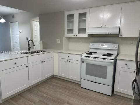 7832 Collins Ave 406, Miami Beach FL - photo 12 of 26