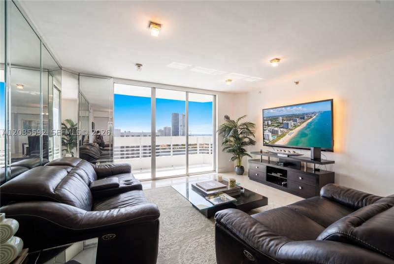 2 bedroom Condominium at 3530 Mystic Pointe Dr 2013, Mystic Pointe Tower 500 C, Aventura — photo 2