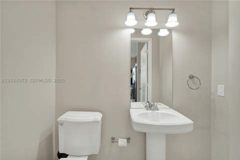 1300 Ponce De Leon Blvd 901, Coral Gables FL - photo 16 of 49