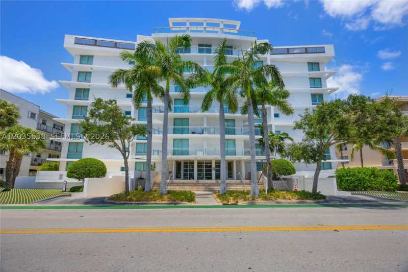 4 bedroom Condominium at 9400 W Bay Harbor Dr 101, Riva Bay Harbor Condo, Bay Harbor Islands — photo 1