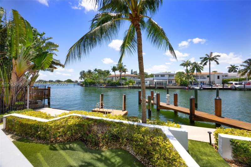 4 bedroom Condominium at 9400 W Bay Harbor Dr 101, Riva Bay Harbor Condo, Bay Harbor Islands — photo 3