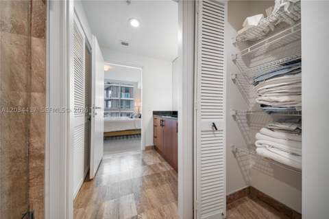 300 S Biscayne Blvd T-3406, Miami FL - photo 10 of 33
