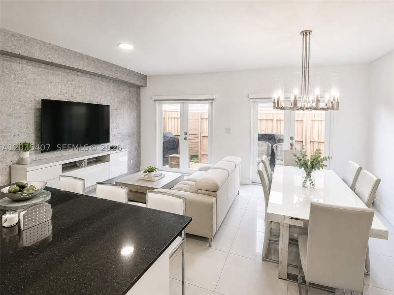 4 bedroom Townhouse at 14467 SW 260th St, Paradise One, Homestead — photo 2