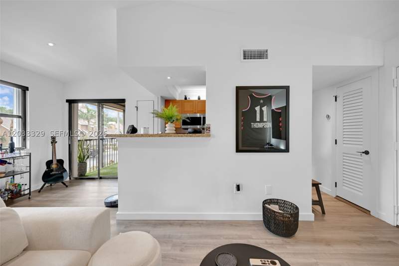 1 bedroom Condominium at 10560 SW 156th Pl 208, Vista Lago At The Hammock, Miami — photo 4