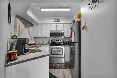 8255 SW 152nd Ave E-312, Miami FL - photo 15 of 37