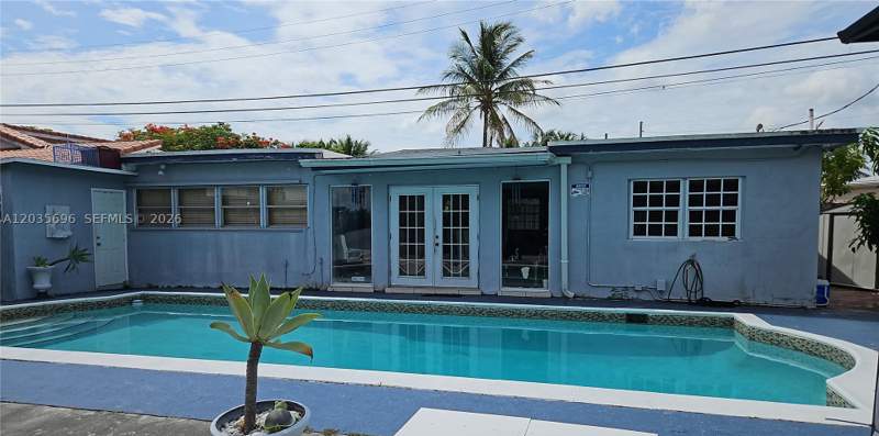 3 bedroom SingleFamilyResidence at 6895 Tamiami Canal Rd, Princess Park Manor, Miami — photo 2