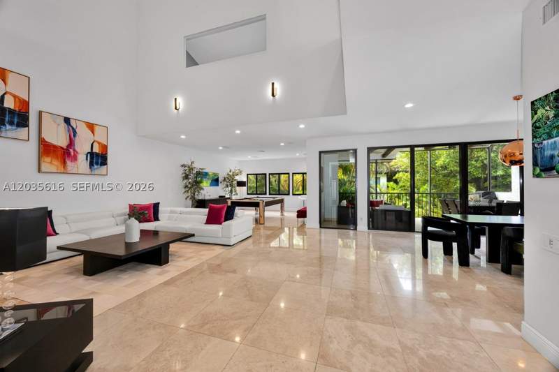 4 bedroom Townhouse at 2000 S Bayshore Dr 65, L Hermitage, Miami — photo 3