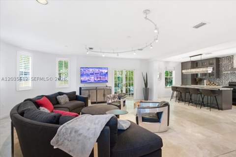 2917 Jackson Ave, Miami FL - photo 6 of 25