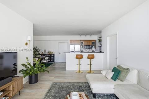 325 S Biscayne Blvd 4022, Miami FL - photo 12 of 50