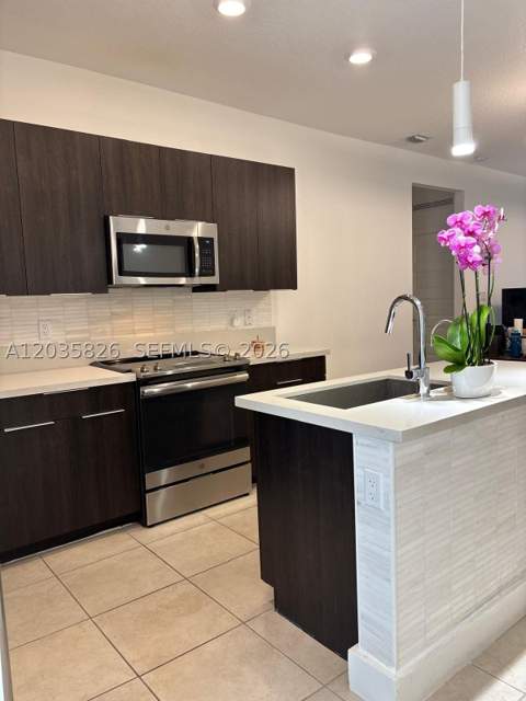 4740 NW 84th Ct 32, Doral FL - photo 15 of 26
