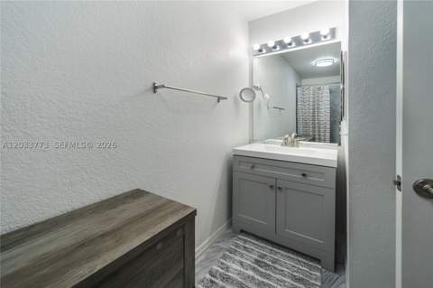 2040 NE 167 th 3-128, North Miami Beach FL - photo 12 of 36