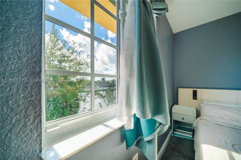 2040 NE 167 th 3-128, North Miami Beach FL - photo 17 of 36
