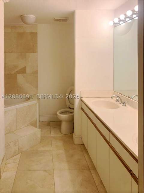 3610 Yacht Club Dr 312, Aventura FL - photo 11 of 18
