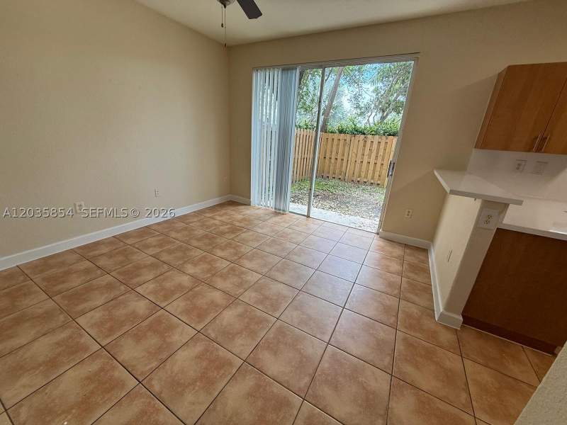 4 bedroom Townhouse at 2462 SE 15th Ct, Keys Garden, Homestead — photo 3