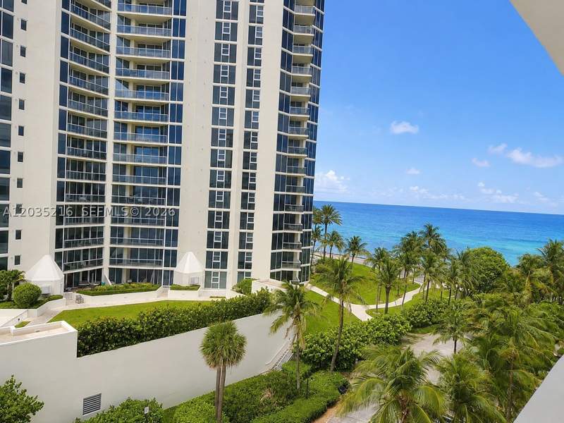 0 bedroom HotelMotel at 19201 Collins Ave 527, The Aventura Beach Club C, Sunny Isles Beach — photo 3