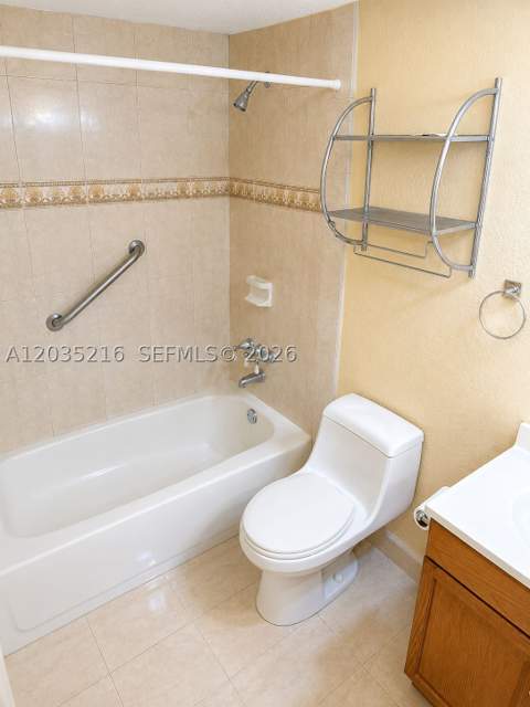 19201 Collins Ave 527, Sunny Isles Beach FL - photo 9 of 12