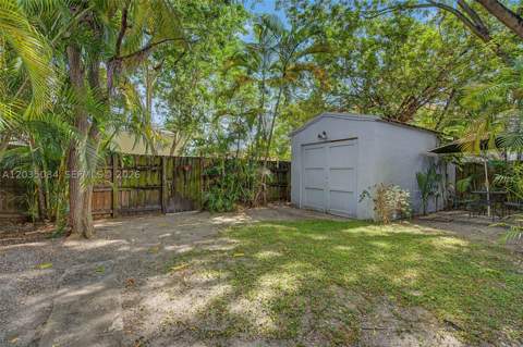 583 NW 47th St, Miami FL - photo 24 of 28