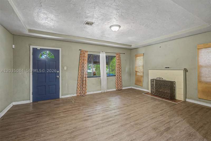 3 bedroom SingleFamilyResidence at 583 NW 47th St, BAY VISTA PARK AMD PL, Miami — photo 5