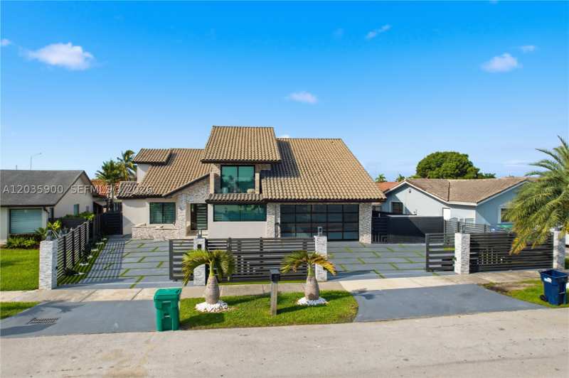5 bedroom SingleFamilyResidence at 13330 SW 5th St, Univ Park East Sec 5, Miami — photo 1