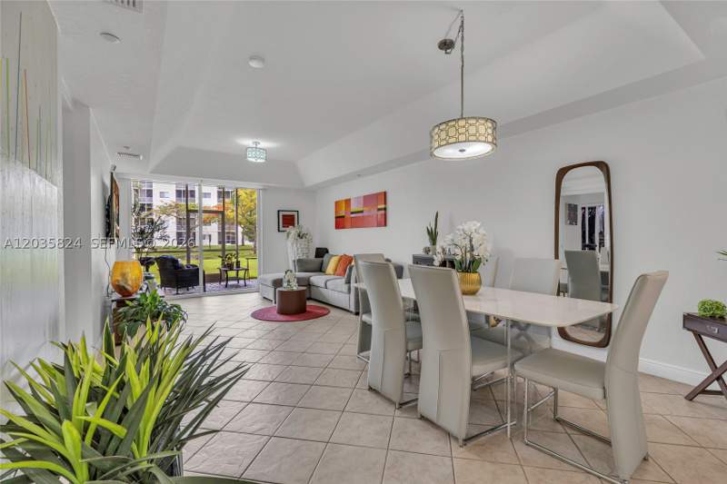 3 bedroom Condominium at 10710 NW 66th St 104, Captiva Condo E, Doral — photo 4