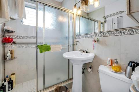 2300 NW 9th St, Miami FL - photo 15 of 45