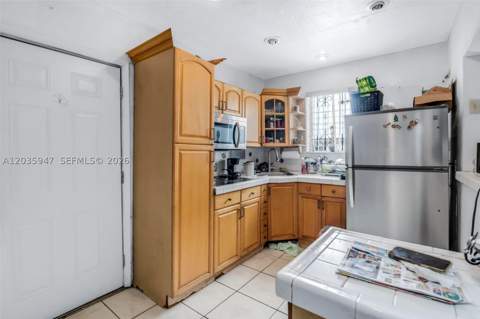 2300 NW 9th St, Miami FL - photo 6 of 45