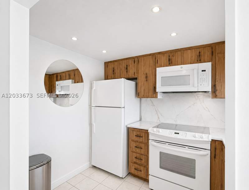 1 bedroom Condominium at 16465 NE 22nd Ave 206, Tall Trees Condo, North Miami Beach — photo 3